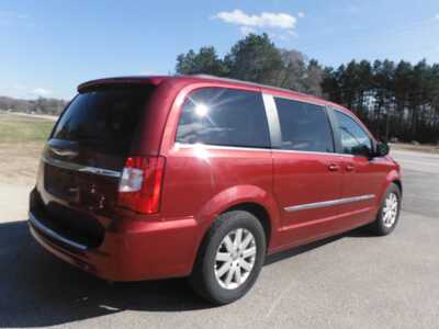 2014 Chrysler Town & Country, $5995. Photo 4