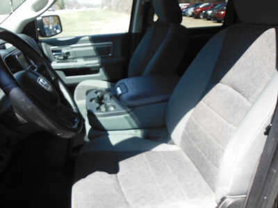 2013 RAM 1500 Crew Cab, $9900. Photo 10