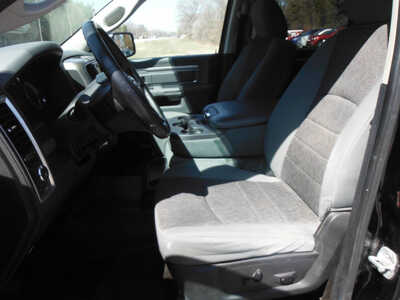 2013 RAM 1500 Crew Cab, $9900. Photo 11