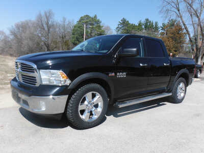 2013 RAM 1500 Crew Cab, $9900. Photo 3