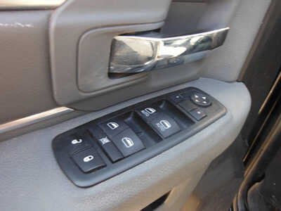 2013 RAM 1500 Crew Cab, $9900. Photo 9