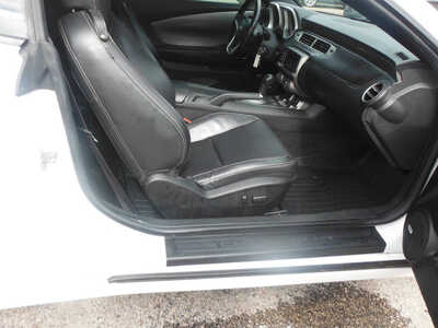 2015 Chevrolet Camaro, $9500. Photo 11