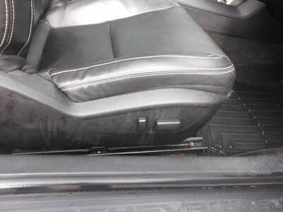 2015 Chevrolet Camaro, $9500. Photo 12