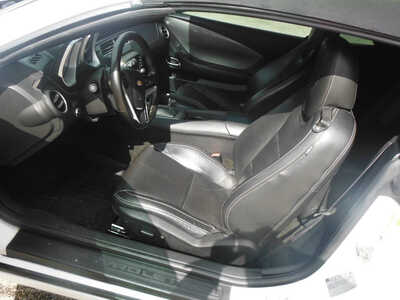 2015 Chevrolet Camaro, $9500. Photo 6