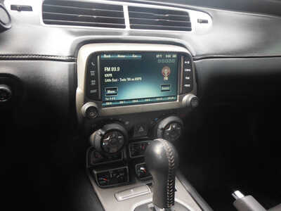 2015 Chevrolet Camaro, $9500. Photo 9