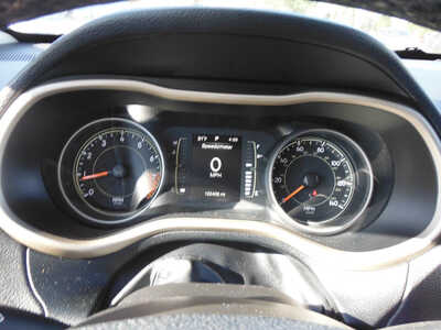 2015 Jeep Cherokee, $7995. Photo 9