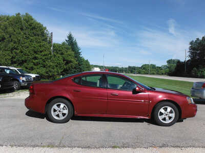 2006 Pontiac Grand Prix, $3395. Photo 3