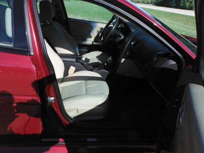 2006 Pontiac Grand Prix, $3395. Photo 5