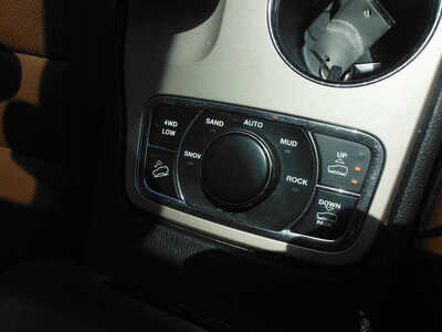 2015 Jeep Grand Cherokee, $9895. Photo 11