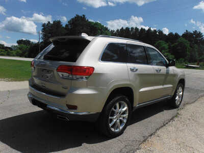 2015 Jeep Grand Cherokee, $9895. Photo 5