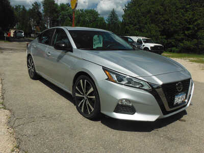 2019 Nissan Altima, $16000. Photo 2