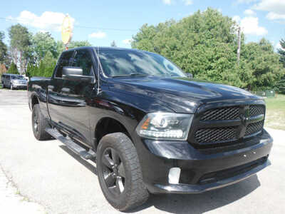 2014 RAM 1500, $138000. Photo 2