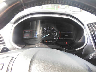 2018 Ford Edge, $9999. Photo 11