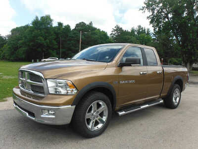 2012 RAM 1500 Crew Cab, $6900. Photo 4