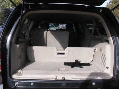 2010 Lincoln Navigator L, $2800. Photo 5