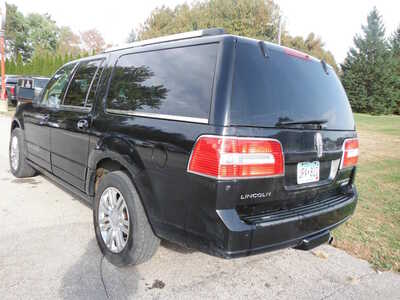 2010 Lincoln Navigator L, $2800. Photo 6