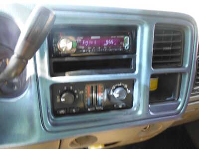 2005 Chevrolet Avalanche, $2995. Photo 10