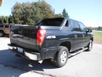 2005 Chevrolet Avalanche, $2995. Photo 12