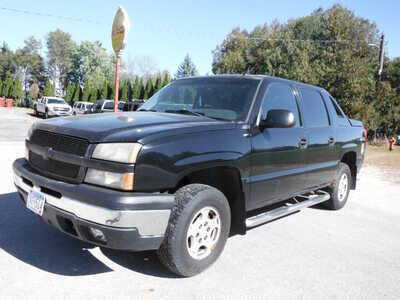 2005 Chevrolet Avalanche, $2995. Photo 3