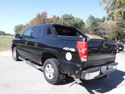 2005 Chevrolet Avalanche, $2995. Photo 5