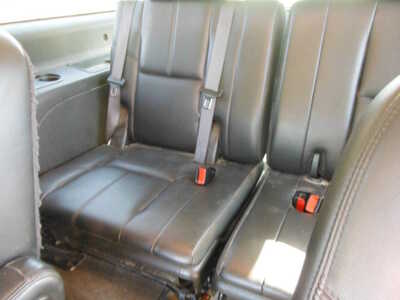 2008 Chevrolet Suburban, $2400. Photo 8