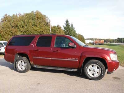 2010 Chevrolet Suburban, $2800. Photo 3