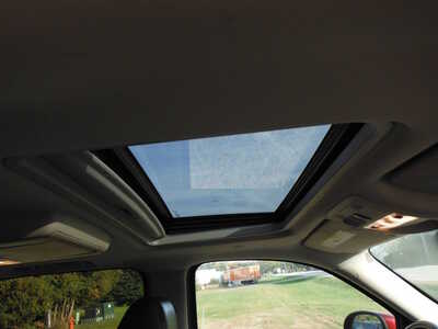 2010 Chevrolet Suburban, $2800. Photo 7
