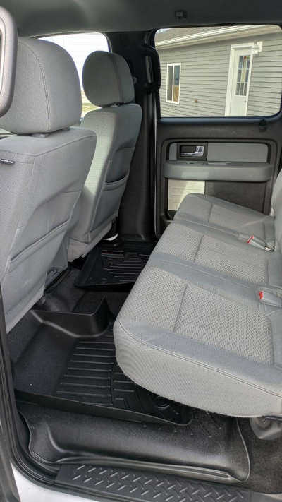 2014 Ford F150 Crew Cab, $8900. Photo 9