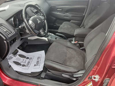 2013 Mitsubishi Outlander, $7500. Photo 9