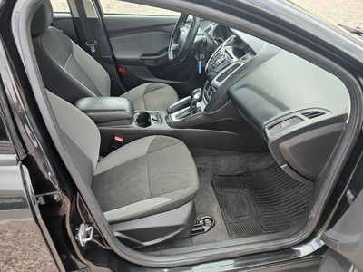 2013 Ford Focus, $4500. Photo 12
