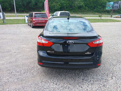 2013 Ford Focus, $4500. Photo 4