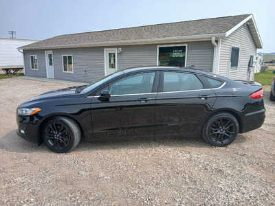 2020 Ford Fusion, $10900. Photo 2