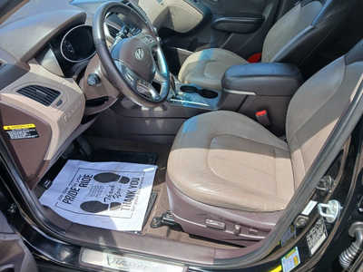 2010 Hyundai Tucson, $6900. Photo 9