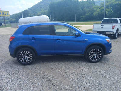 2016 Mitsubishi Outlander, $7500. Photo 6