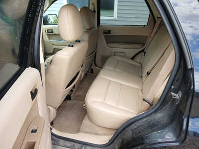 2010 Ford Escape, $1500. Photo 7