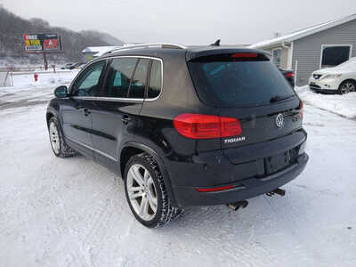 2012 Volkswagen Tiguan, $6900. Photo 3