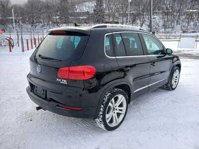 2012 Volkswagen Tiguan, $6900. Photo 5