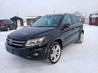 2012 Volkswagen Tiguan, $6900. Photo 1