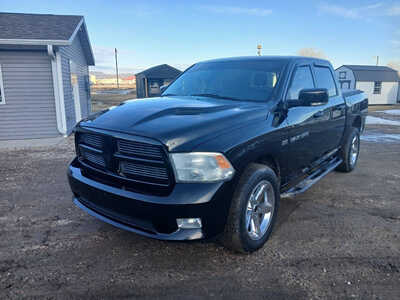 2012 RAM 1500 Crew Cab, $9500. Photo 1