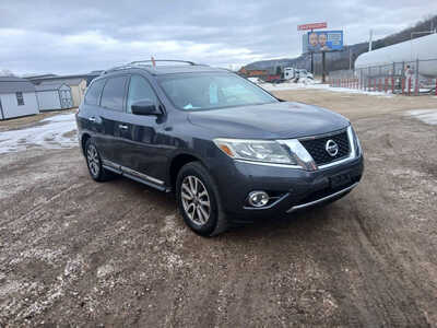2014 Nissan Pathfinder, $6900. Photo 7