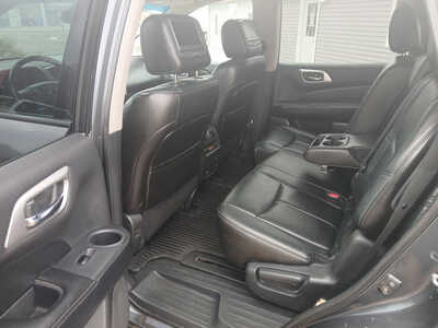 2014 Nissan Pathfinder, $6900. Photo 10