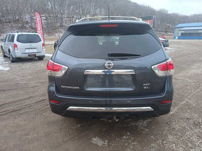 2014 Nissan Pathfinder, $6900. Photo 4
