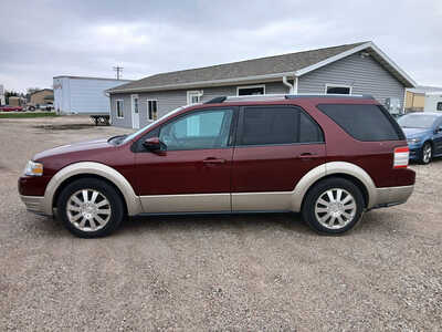2008 Ford Taurus X, $2500. Photo 2