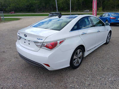 2012 Hyundai Sonata, $6900. Photo 5
