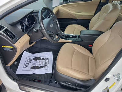 2012 Hyundai Sonata, $6900. Photo 9