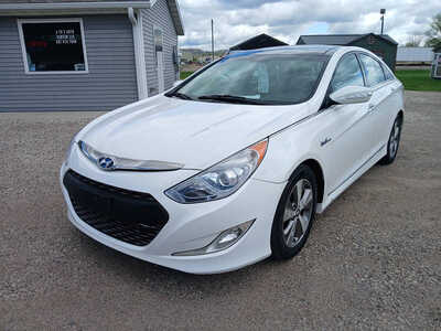2012 Hyundai Sonata, $6900. Photo 1