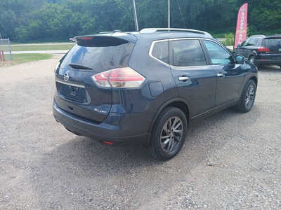 2016 Nissan Rogue, $9500. Photo 5