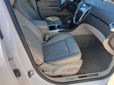2016 Cadillac SRX, $8000. Photo 10