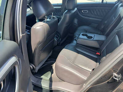 2015 Ford Taurus, $9500. Photo 11