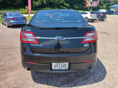 2015 Ford Taurus, $9500. Photo 4
